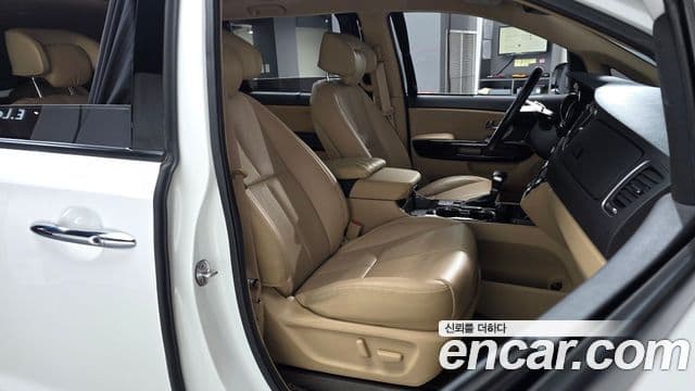 Kia The / новый New Carnival Special, 2019 10