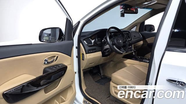 Kia The / новый New Carnival Special, 2019 12