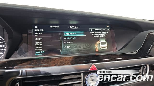 Genesis G90 Luxury, 2022 17