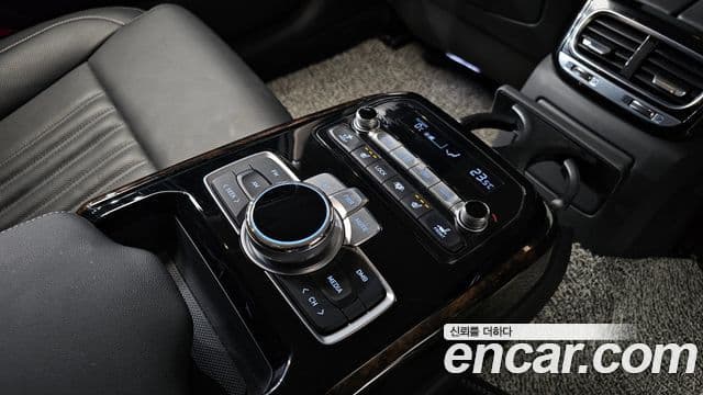 Genesis G90 Luxury, 2022 19