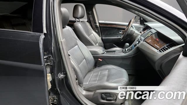 Ford New 토러스 6세대, 2014 10