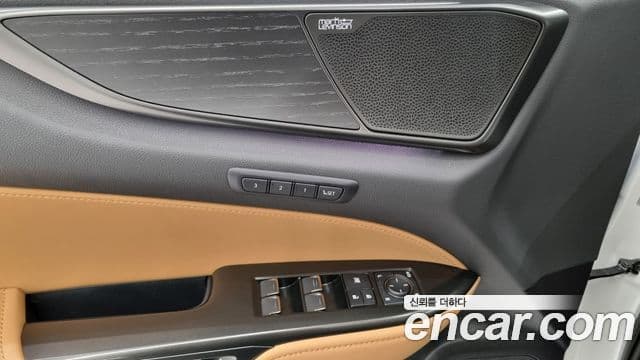 Lexus NX350h 2세대 Luxury, 2025 12