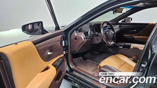 Lexus ES300h 7세대 Luxury Plus, 2021 11