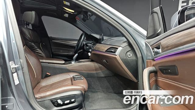 BMW 5시리즈 (G30) 530i M Sport Plus, 2020 10