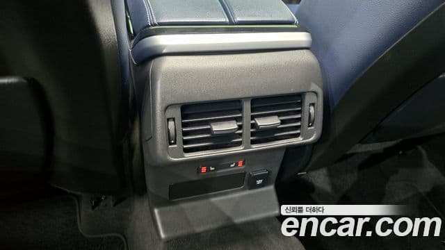 Land Rover Range Rover Velar 3.0 D300 R-Dynamic SE, 2019 19