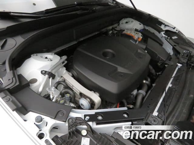 Volvo XC60 2세대 T8 Ultra Bright, 2025 6