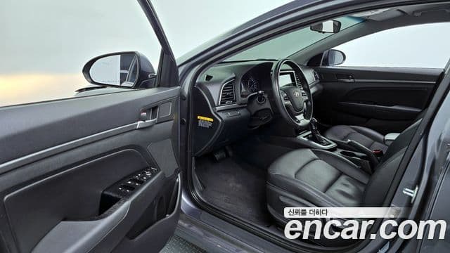 Hyundai Avante AD Special, 2016 11