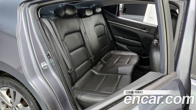 Hyundai Avante AD Special, 2016 12