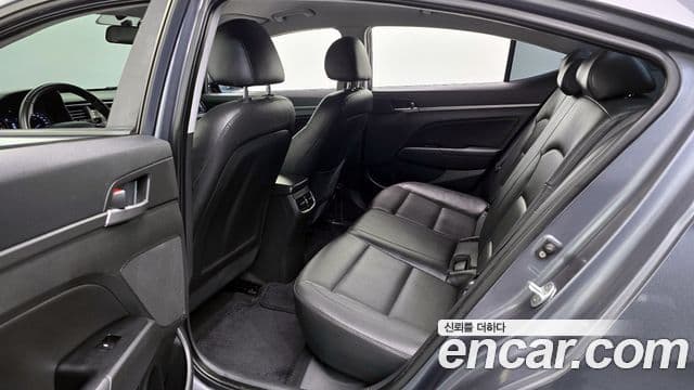 Hyundai Avante AD Special, 2016 13