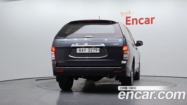 KG모빌리티(SsangYong) Korando Sport Club, 2013 4