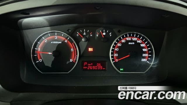 KG모빌리티(SsangYong) Korando Sport Club, 2013 8