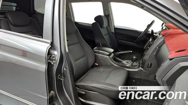 KG모빌리티(SsangYong) Korando Sport Club, 2013 10