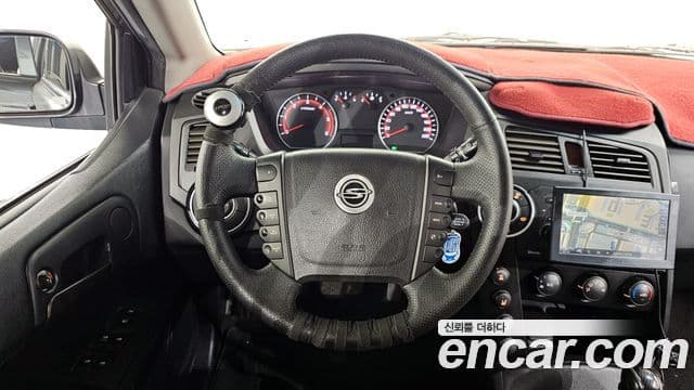 KG모빌리티(SsangYong) Korando Sport Club, 2013 13