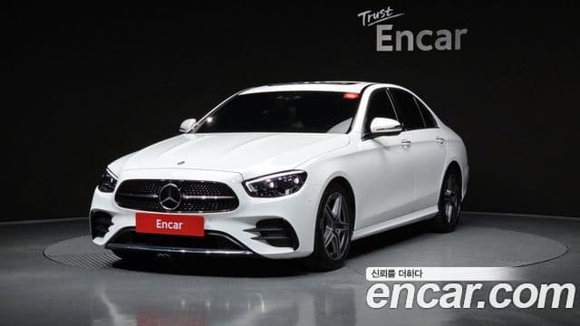 Mercedes-Benz E-класс W213 AMG Line, 2023 1