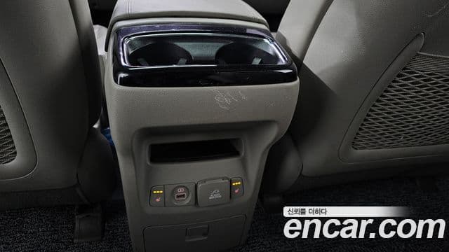 Kia All New Carnival Prestige, 2018 18