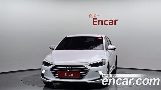 Hyundai Avante AD 1.6 GDI Smart, 2016 3