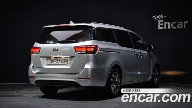 Kia All New Carnival Prestige, 2015 2