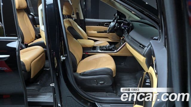 Kia Carnival 4세대 Signature, 2022 11