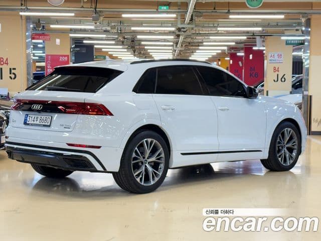 Audi Q8 (4M) Premium, 2022 2