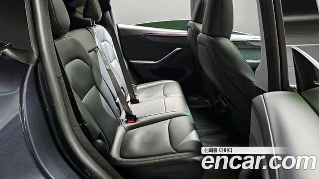 Tesla модель Y Long Range, 2025 13