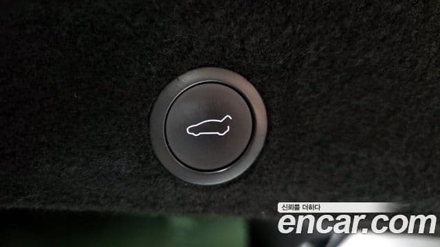 Tesla модель Y Long Range, 2025 20