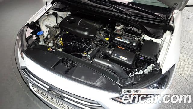 Hyundai Avante AD 1.6 GDI Value Plus, 2018 6