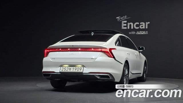 Kia K8 гибрид Noblesse Light, 2022 4