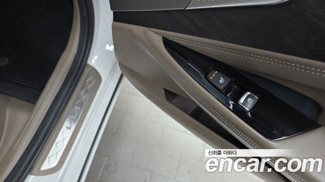 Kia K8 гибрид Noblesse Light, 2022 19