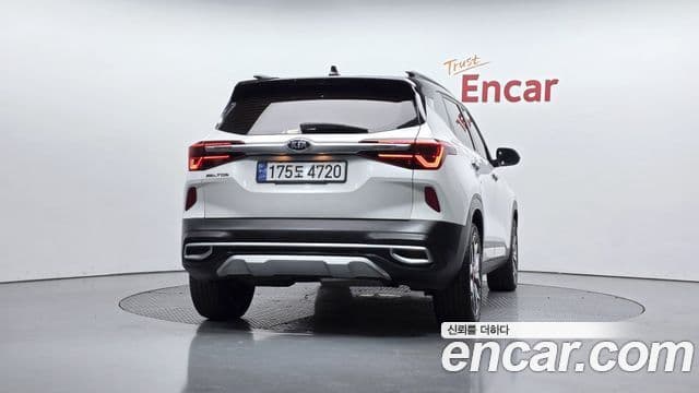 Kia Seltos Signature, 2021 4