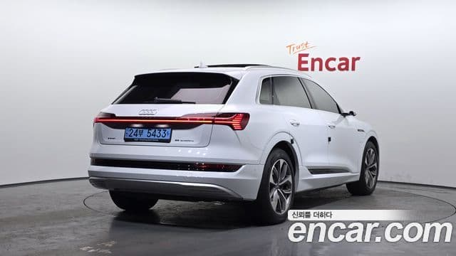 Audi e-Tron, 2021 2