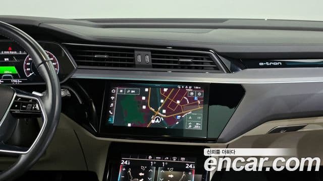 Audi e-Tron, 2021 14