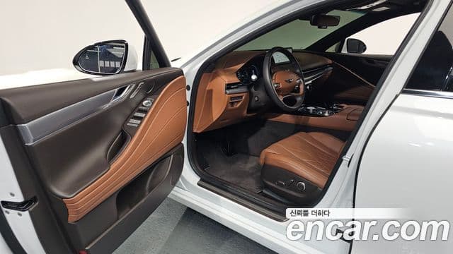 Genesis G80 (RG3) бензин 2.5 турбо AWD, 2024 10