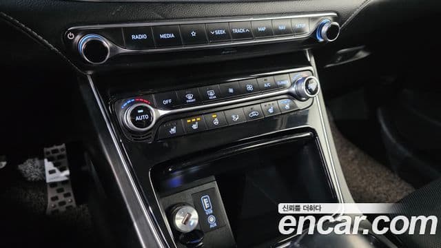 Hyundai Grandeur IG Premium, 2019 16