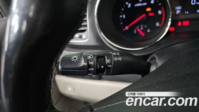 Kia The / новый New Carnival Luxury, 2020 14