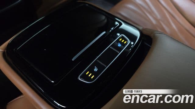 Genesis electrified G80 (RG3) e-AWD, 2022 18