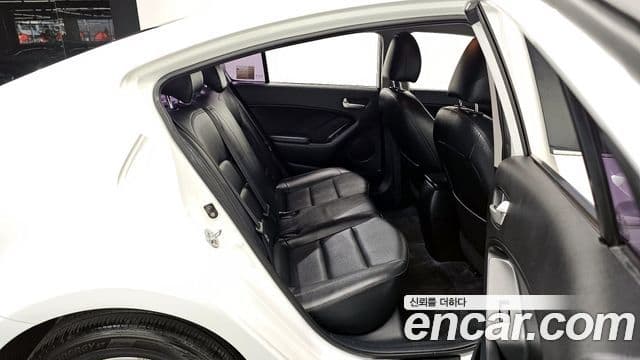 Kia K3 Trendy, 2013 12