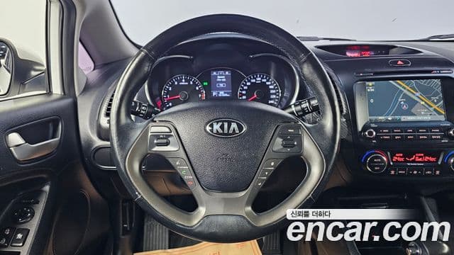 Kia K3 Trendy, 2013 17