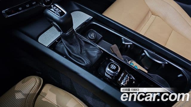Volvo XC60 2세대 D5 Inscription, 2019 9
