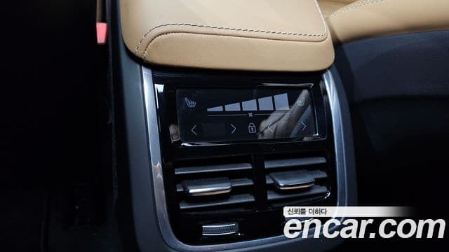 Volvo XC60 2세대 D5 Inscription, 2019 17