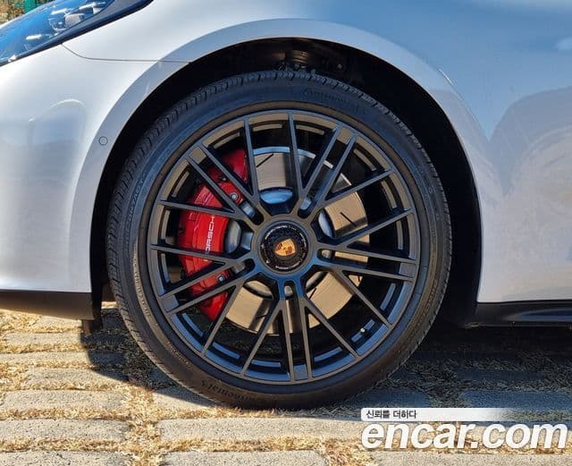 Porsche Panamera (976) 4.0 GTS, 2025 9