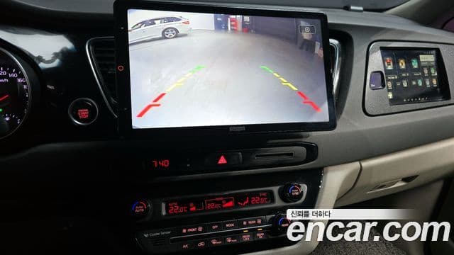 Kia All New Carnival Prestige, 2015 15