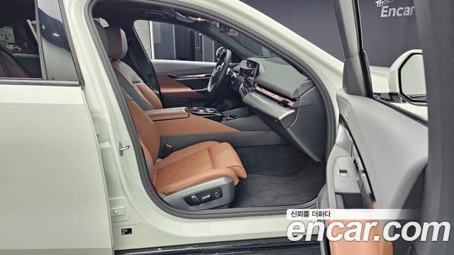 BMW 5시리즈 (G60) 530e xDrive M Sport, 2025 11