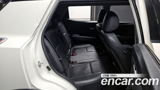 KG모빌리티(SsangYong) Berry New Tivoli V3, 2022 11