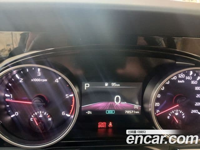 Kia Carnival 4세대 Noblesse, 2022 16