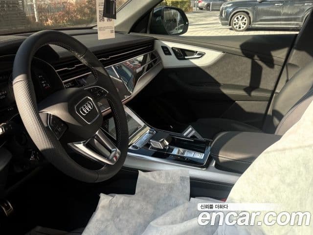 Audi Q8 (4M) Premium, 2026 7