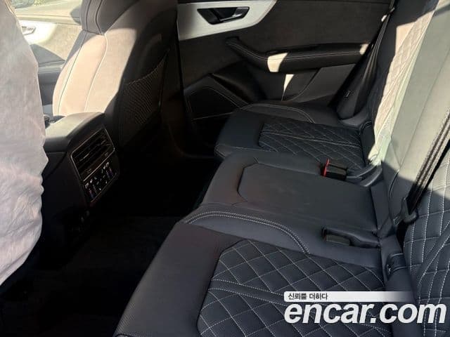 Audi Q8 (4M) Premium, 2026 8