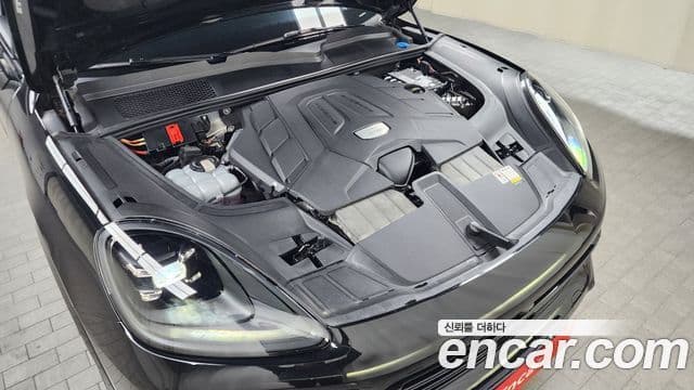 Porsche Cayenne (PO536) 3.0 купе, 2023 6
