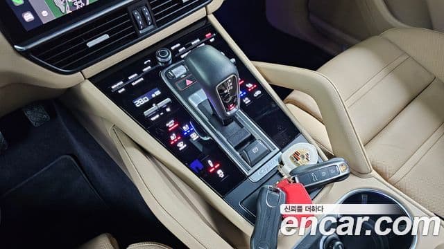 Porsche Cayenne (PO536) 3.0 купе, 2023 9