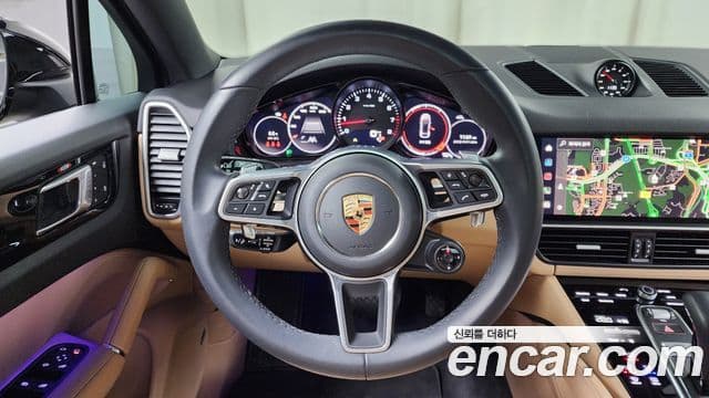 Porsche Cayenne (PO536) 3.0 купе, 2023 13