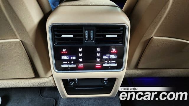 Porsche Cayenne (PO536) 3.0 купе, 2023 18